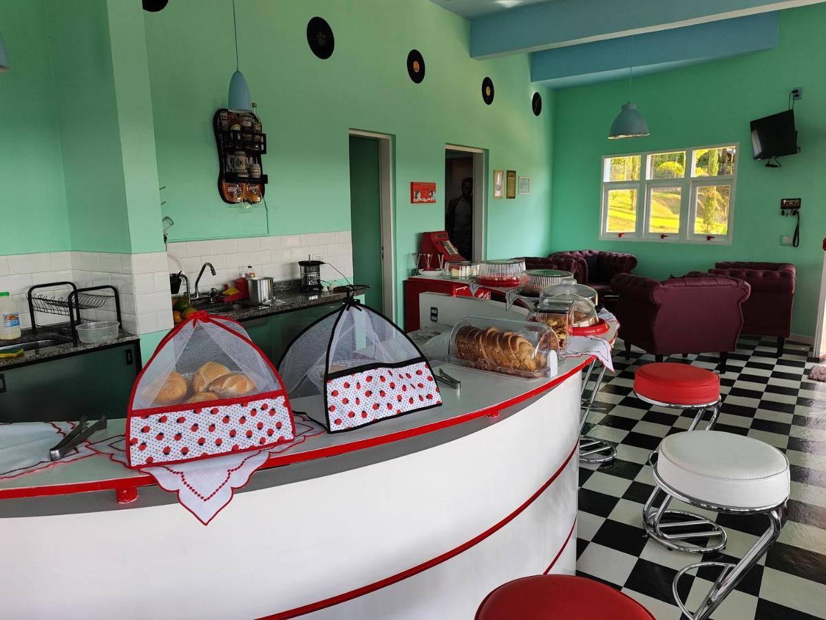 Casa Abacaxi, Vila Magica Bueno Brandão エクステリア 写真